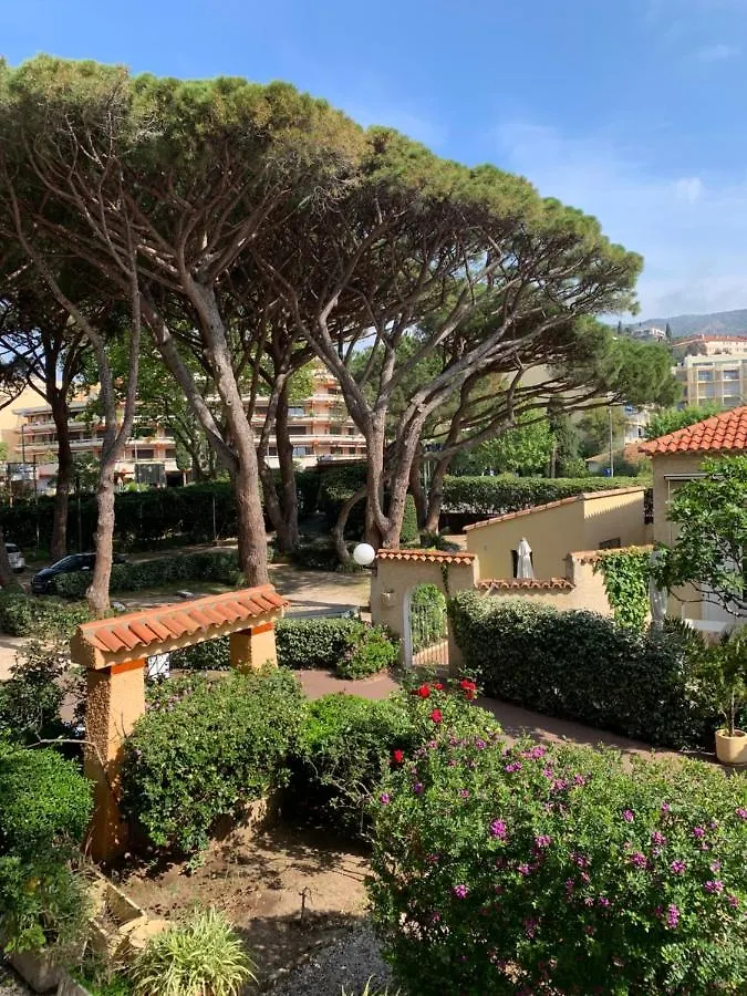 Hotel Beau Rivage Le Lavandou