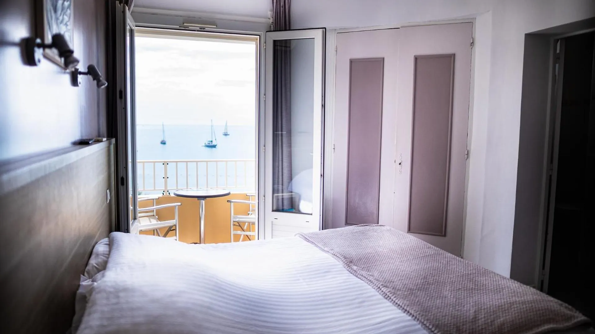 Hotel Beau Rivage Le Lavandou 3*,  France