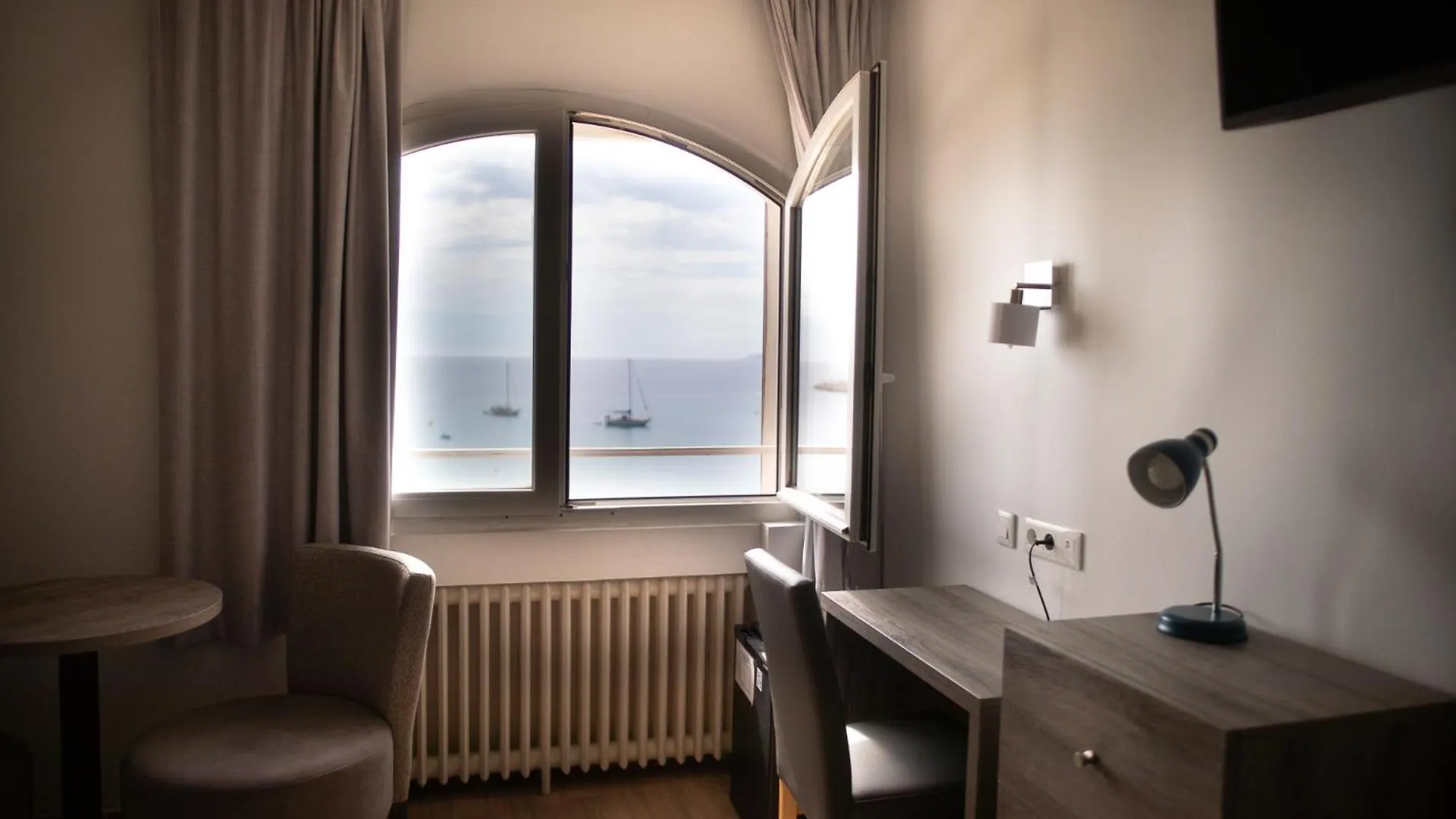 Hotel Beau Rivage Le Lavandou